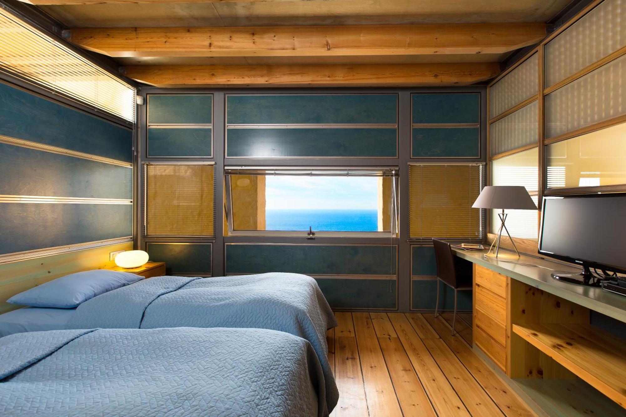 Beachfront Ravdoucha Epavlis Eleni Villa - Pool, Hot Tub, Gym, Sauna, Private Parking, Wifi La Canea Esterno foto