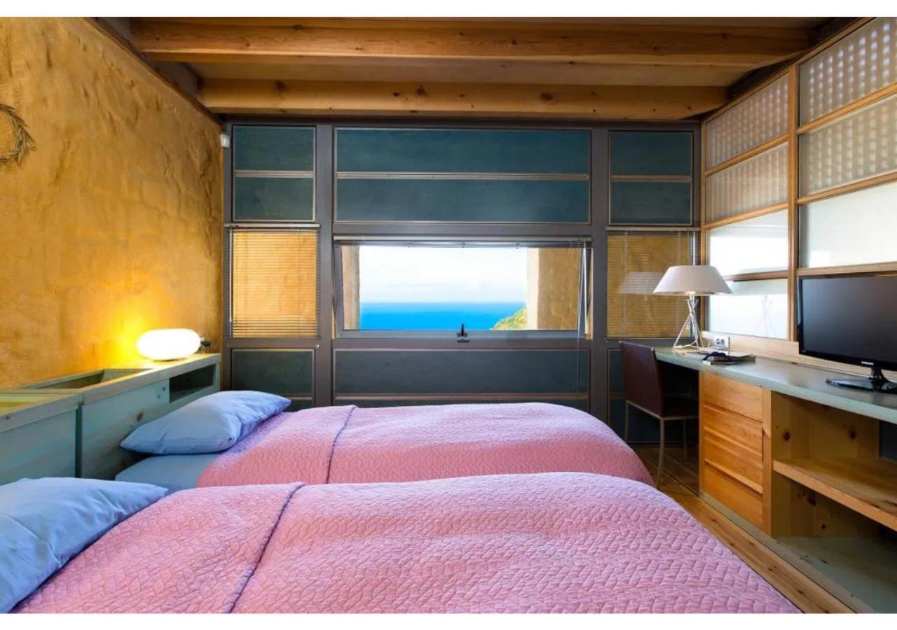 Beachfront Ravdoucha Epavlis Eleni Villa - Pool, Hot Tub, Gym, Sauna, Private Parking, Wifi La Canea Esterno foto