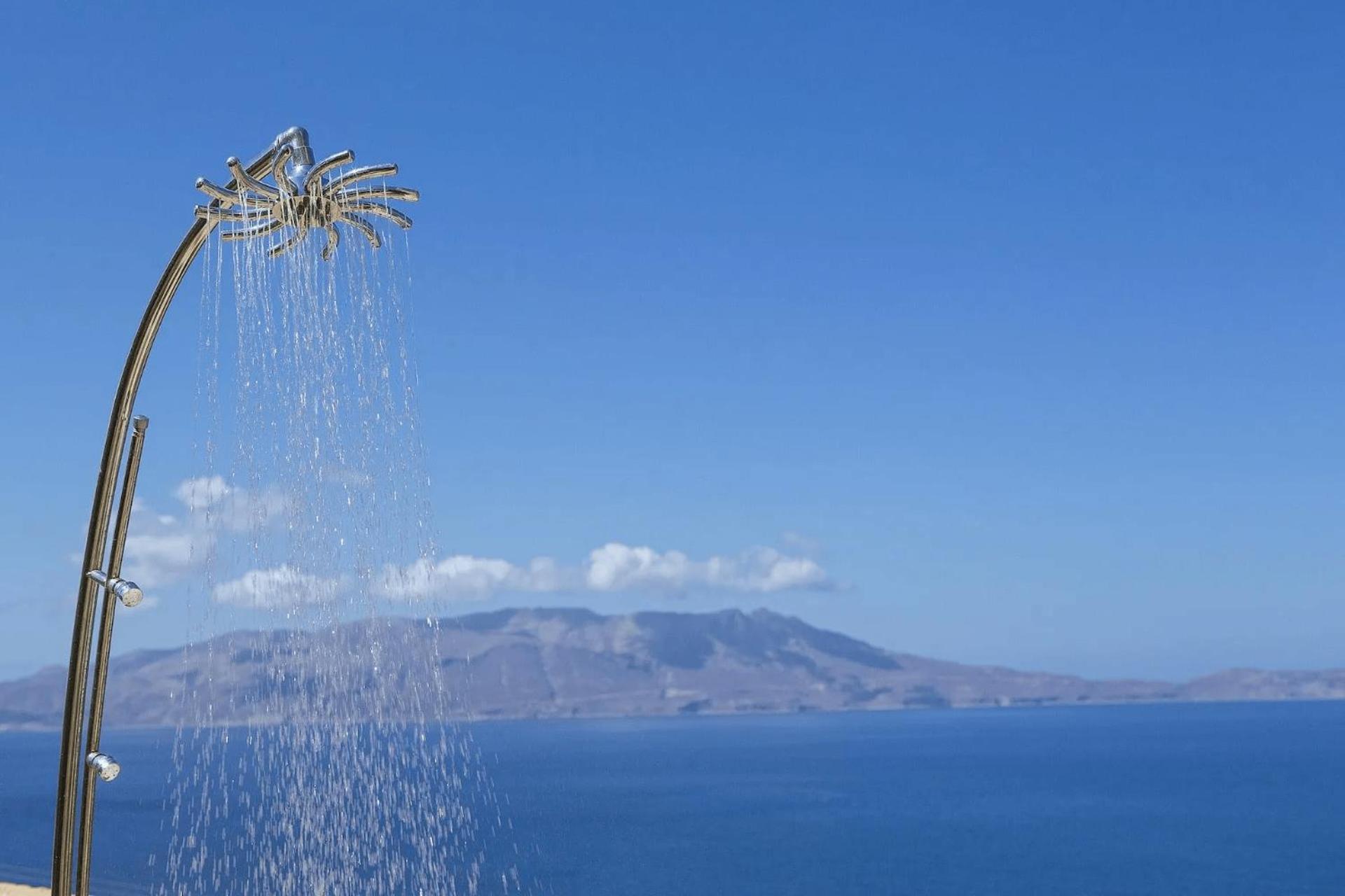 Beachfront Ravdoucha Epavlis Eleni Villa - Pool, Hot Tub, Gym, Sauna, Private Parking, Wifi La Canea Esterno foto
